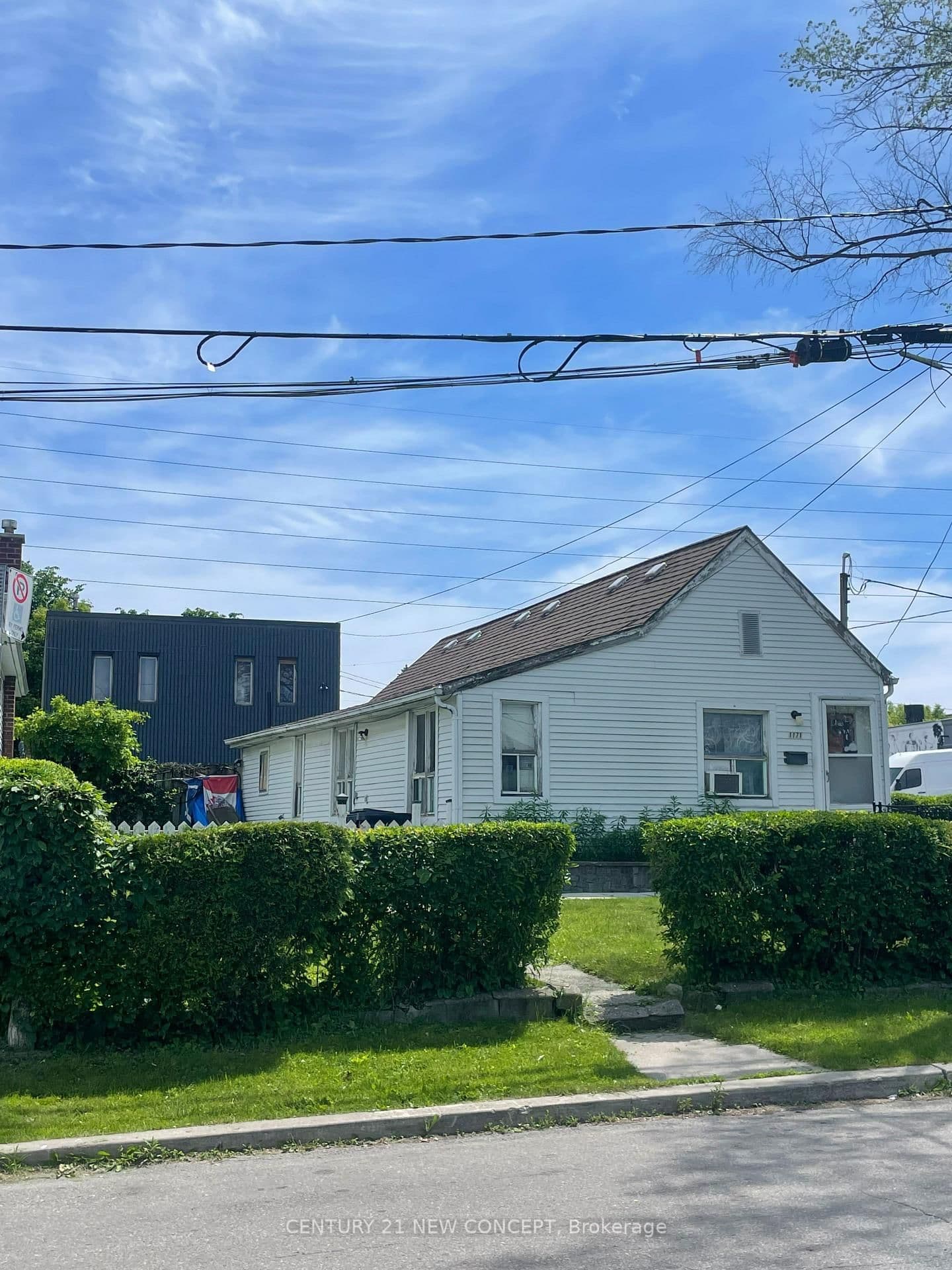 1171 Roselawn Avenue, Toronto, ON — photo 3