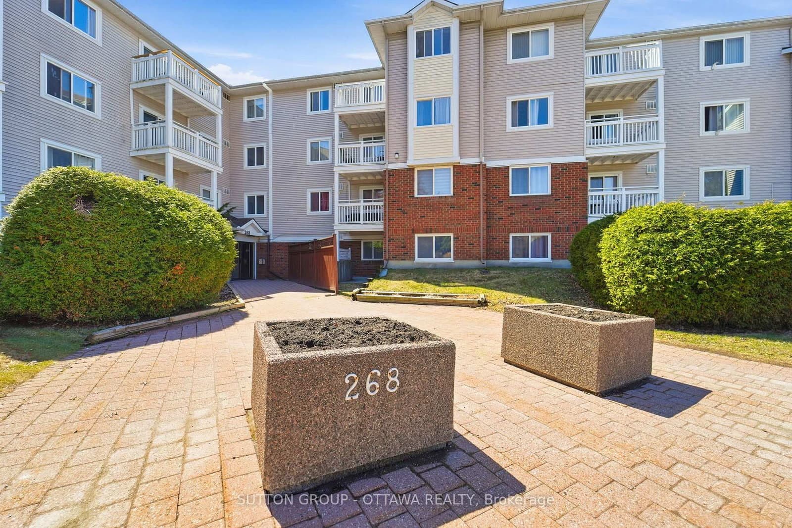 101 - 268 Lorry Greenberg Drive, Ottawa, ON