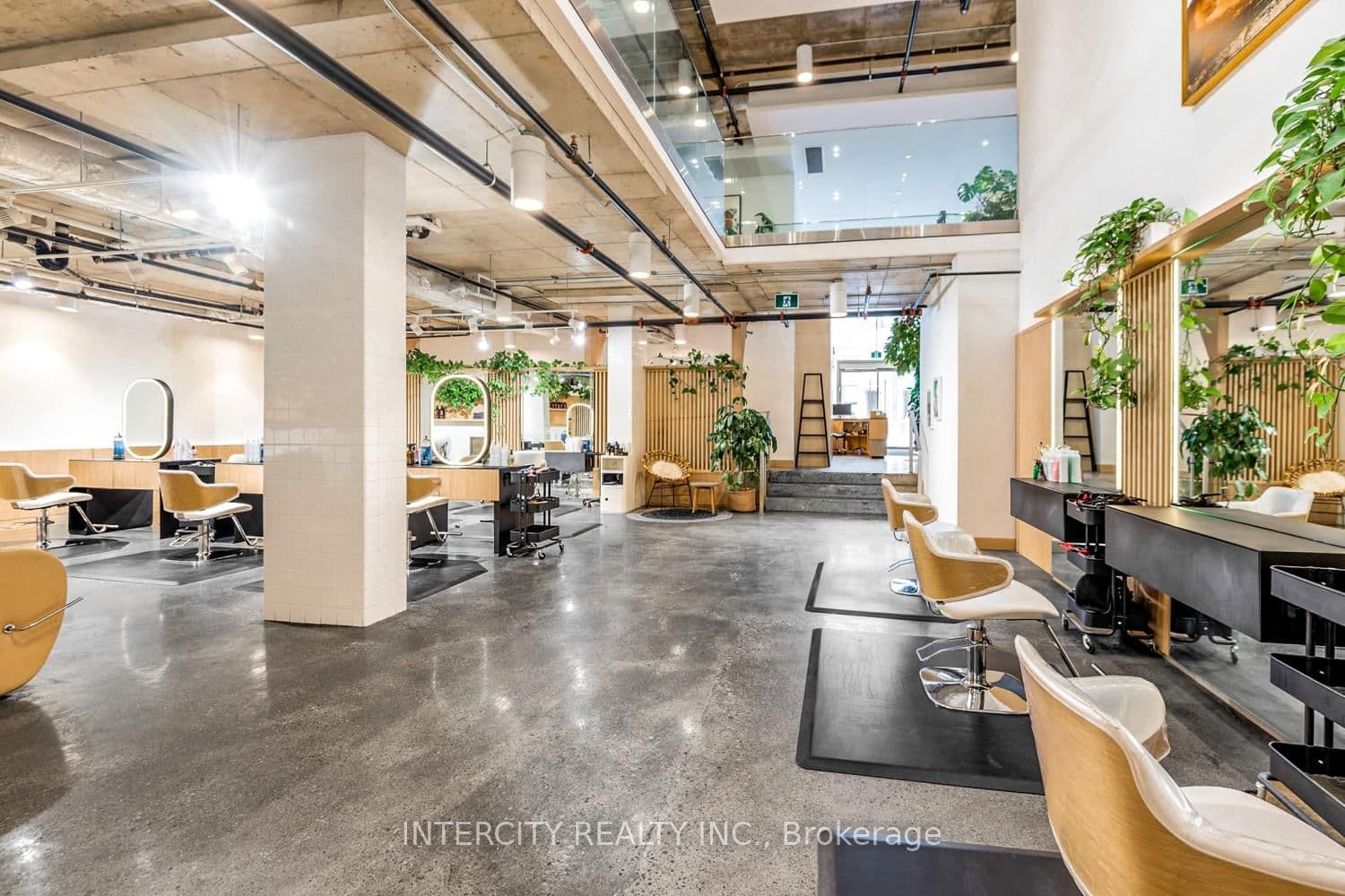 102 - 277 Davenport Road, Toronto, ON