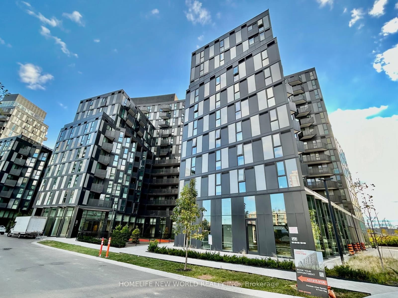 611 - 30 Tretti Way, Toronto, ON