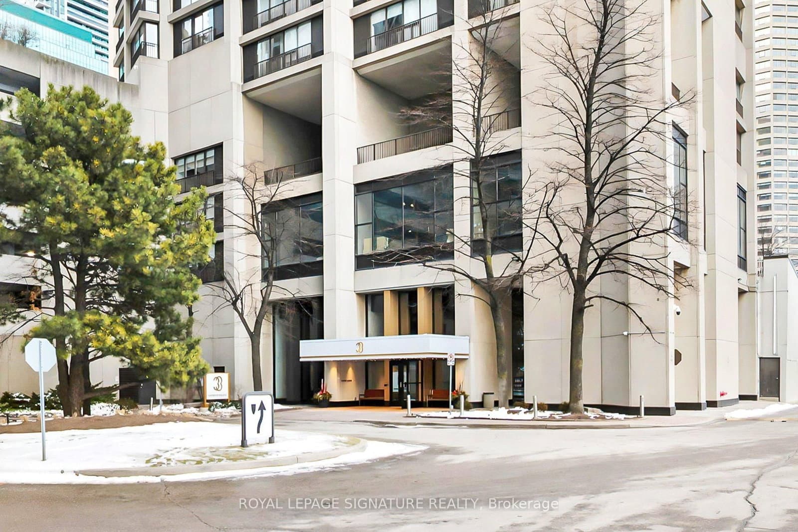 410/204 - 33 Harbour Square, Toronto, ON