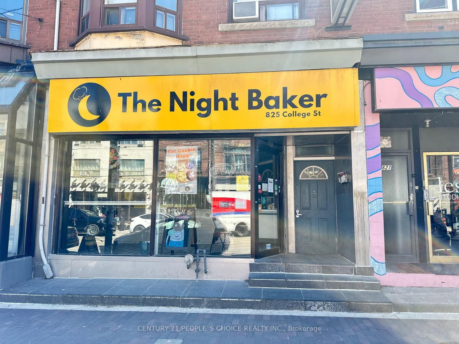 825 College Street, Toronto, ON