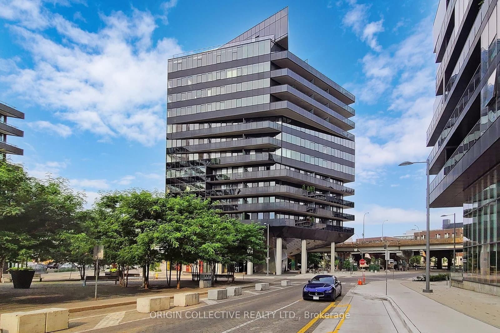 1109 - 21 Lawren Harris Square, Toronto, ON — photo 2