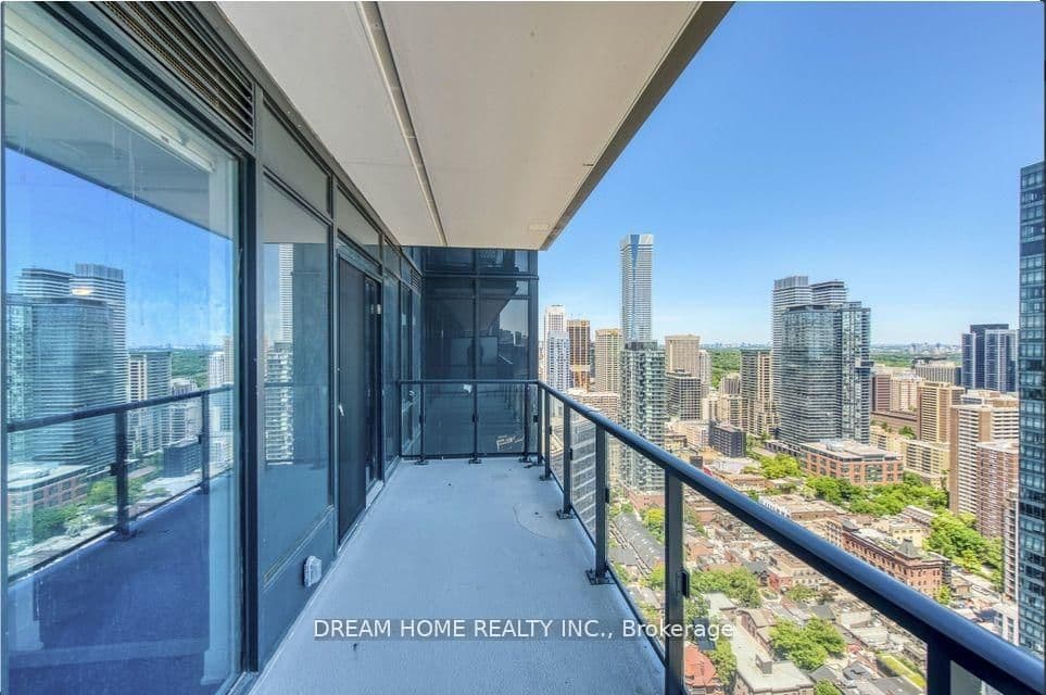 3809 -Room - 955 Bay Street, Toronto, ON