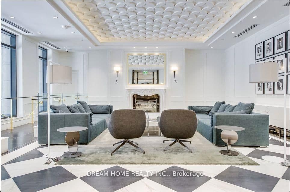 3809 -Room - 955 Bay Street, Toronto, ON — photo 3