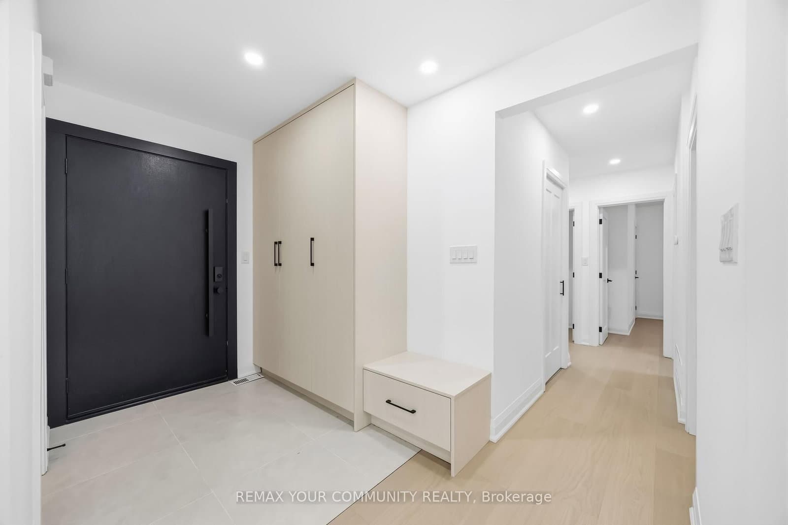 55 Cocksfield Avenue, Toronto, ON — photo 2