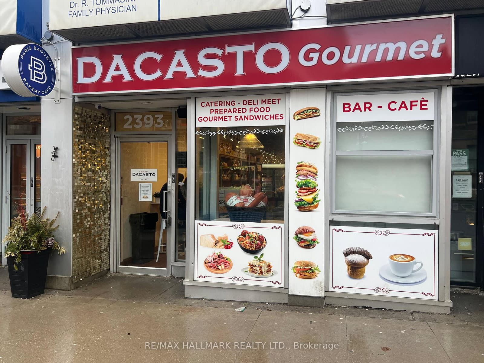 2393 Yonge Street, Toronto, ON