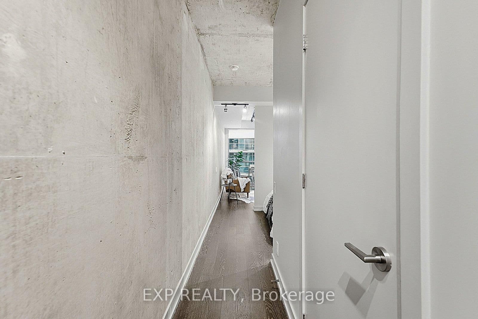 416 - 39 Brant Street, Toronto, ON — photo 3