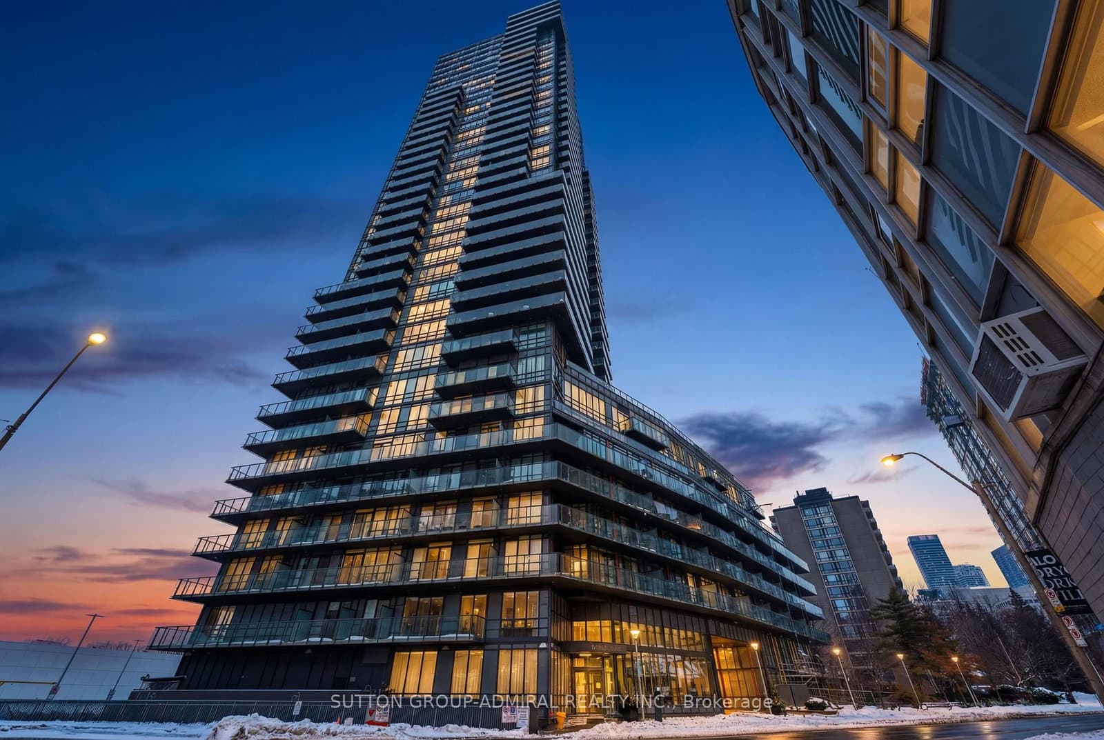 516 - 825 Church Street, Toronto, ON