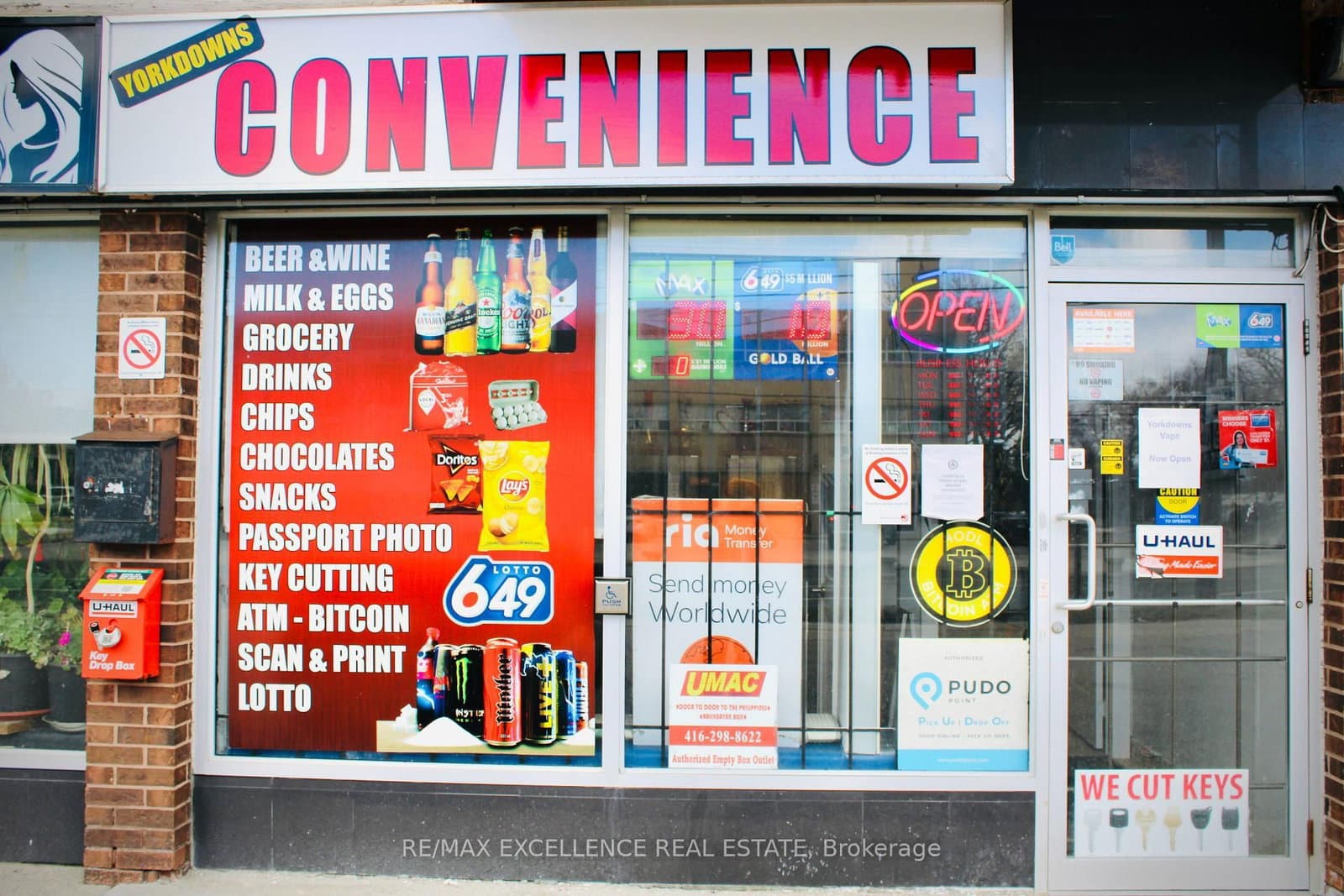 4119 Bathurst Street, Toronto, ON