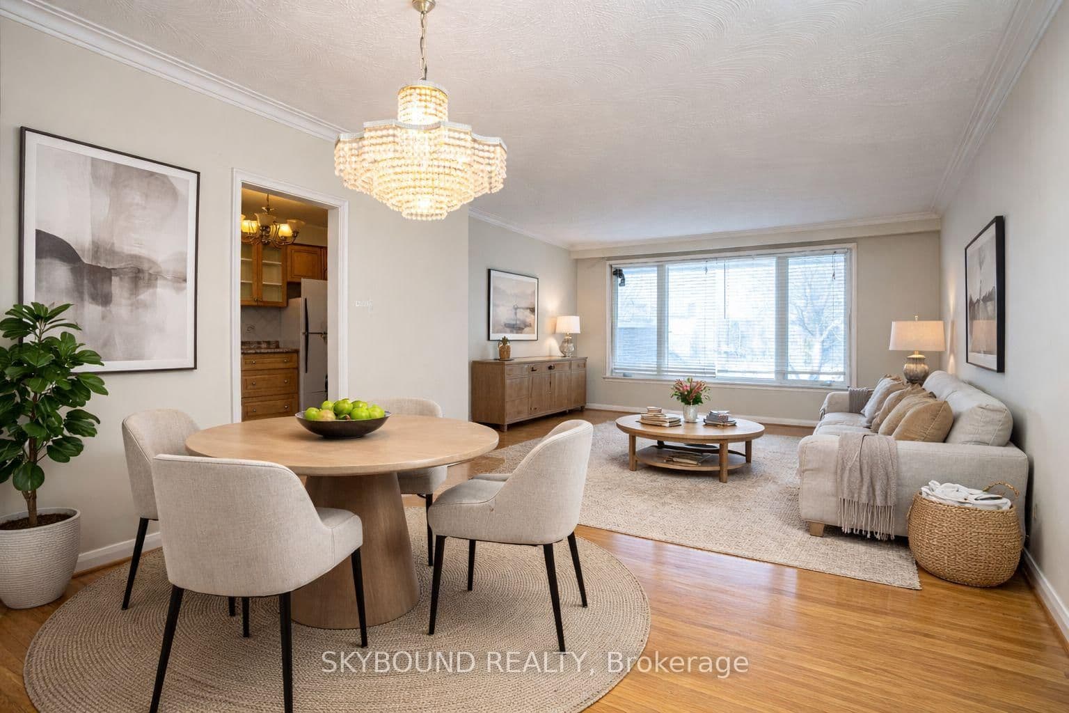 9 Caronport Crescent, Toronto, ON — photo 2