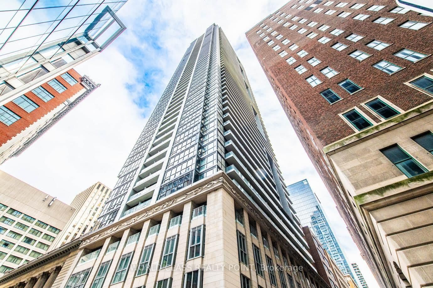 1914 - 70 Temperance Street, Toronto, ON