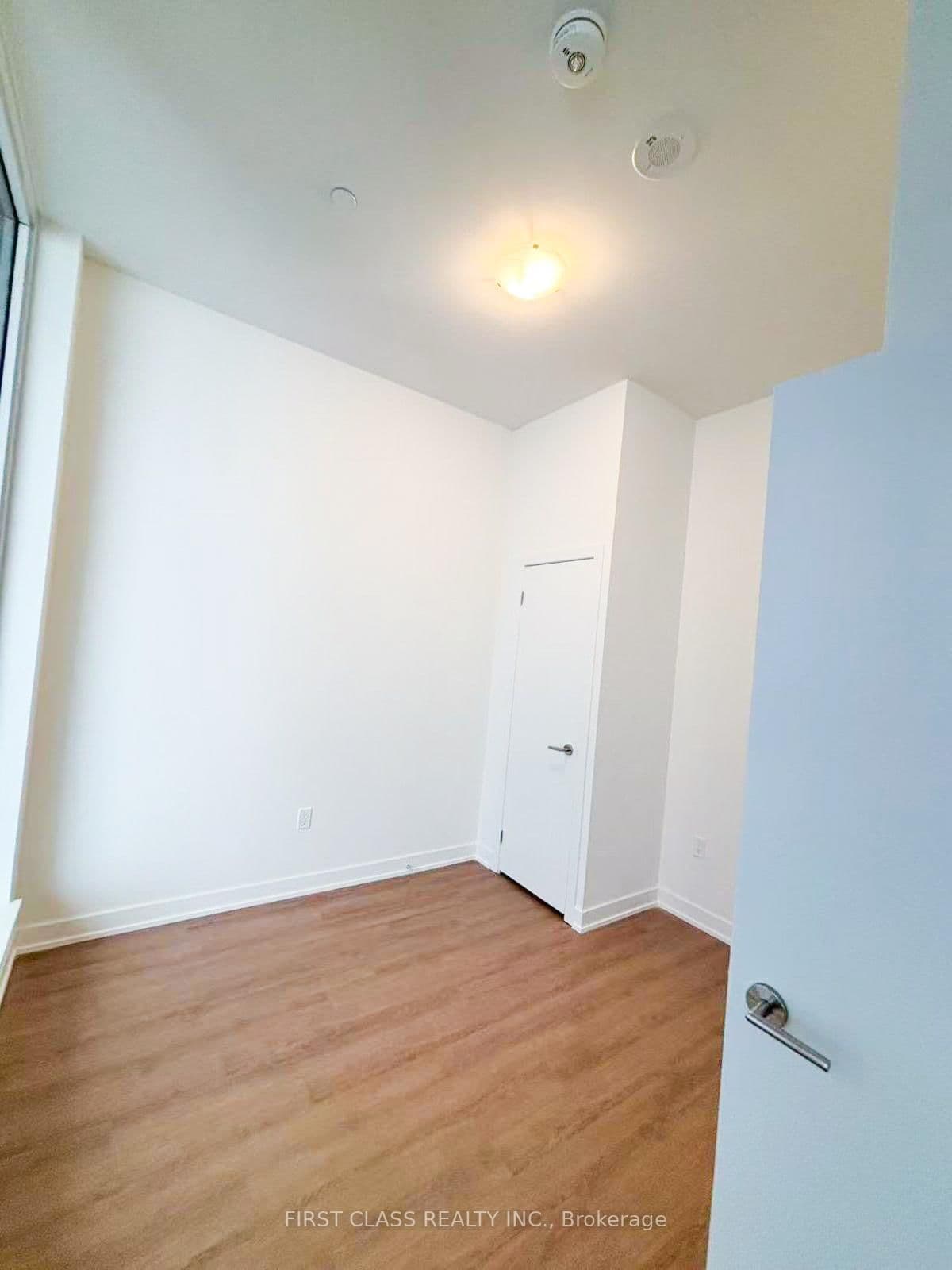 2112 - 1 Quarrington Lane, Toronto, ON — photo 3