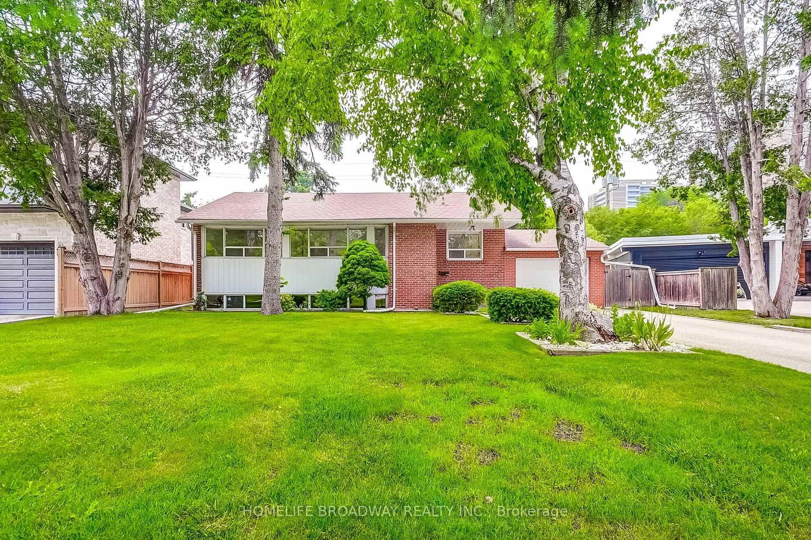 45 Hurlingham Crescent, Toronto, ON