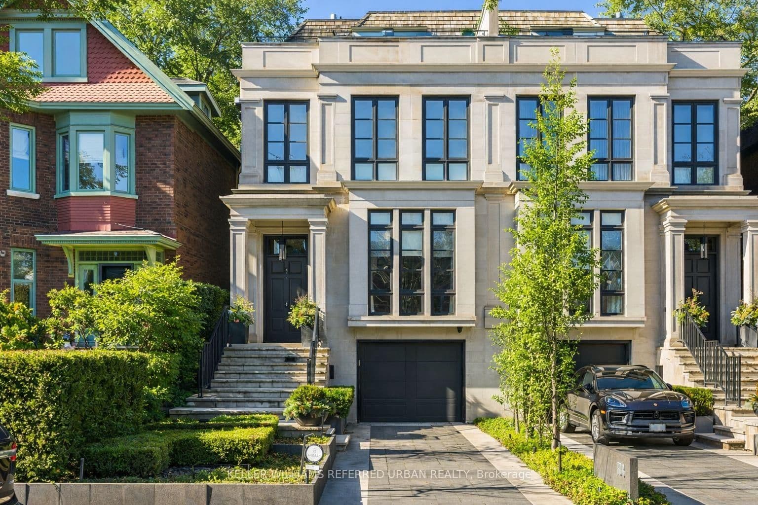 130 B Farnham Avenue, Toronto, ON
