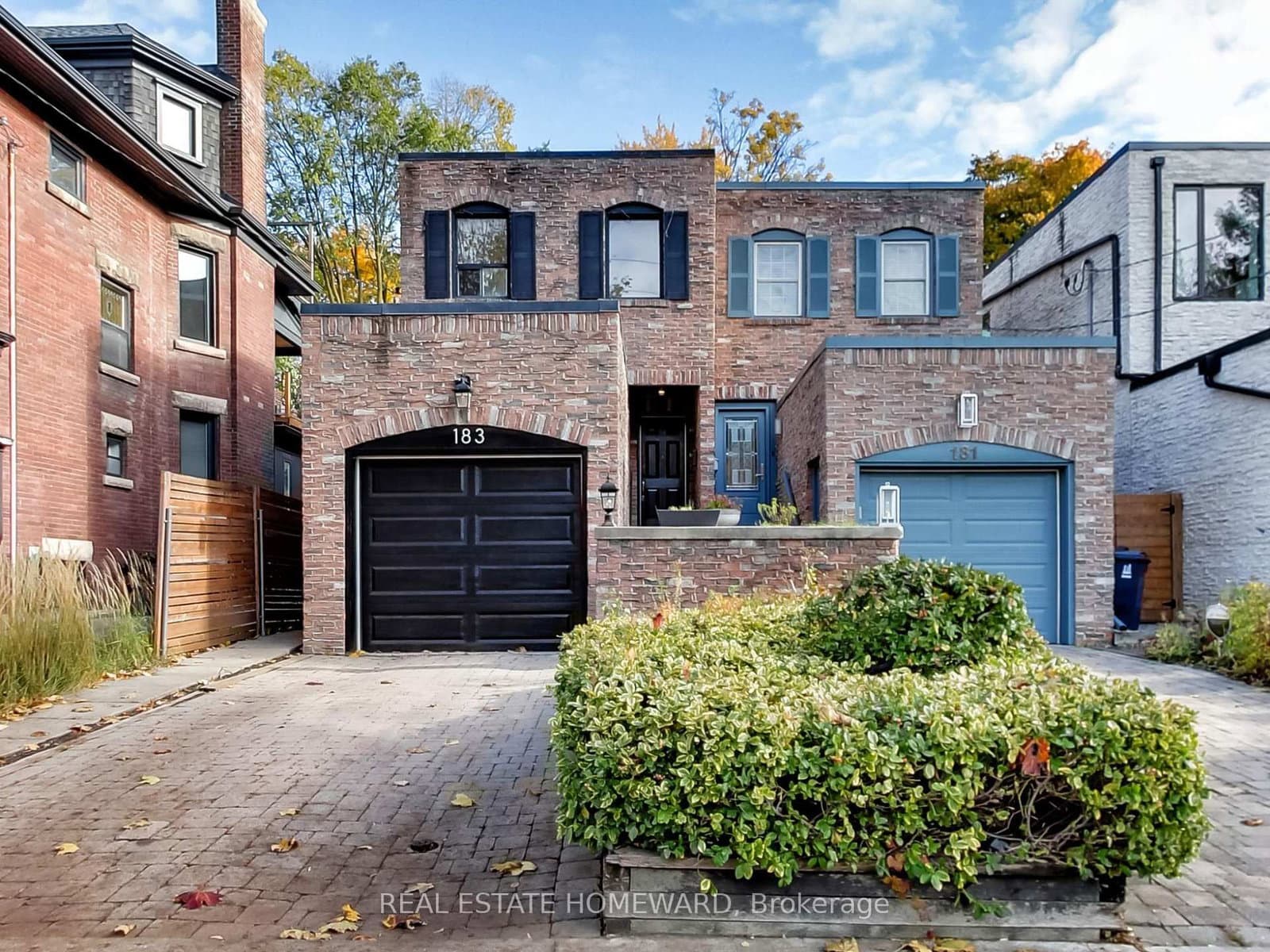183 Madison Avenue, Toronto, ON