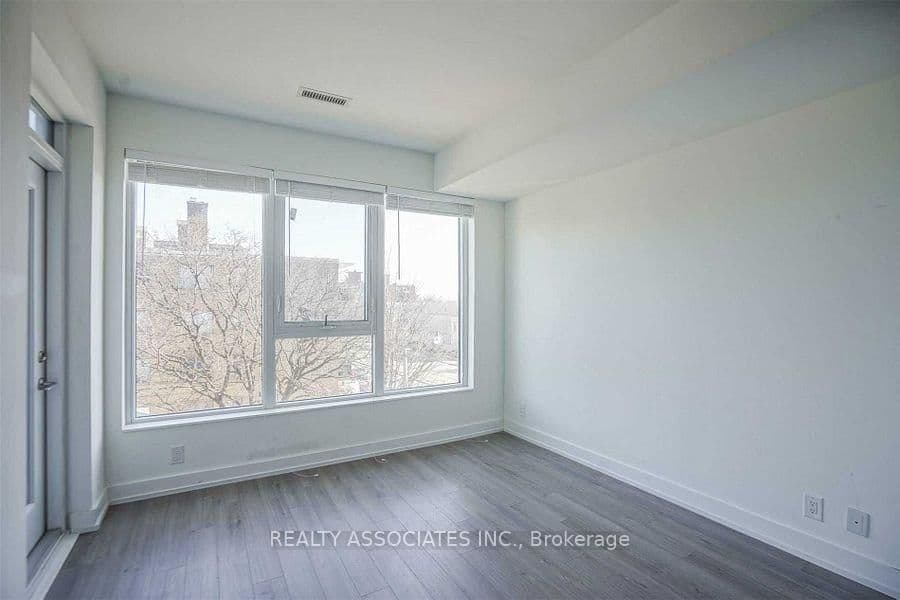 307 - 6 Parkwood Avenue, Toronto, ON — photo 3