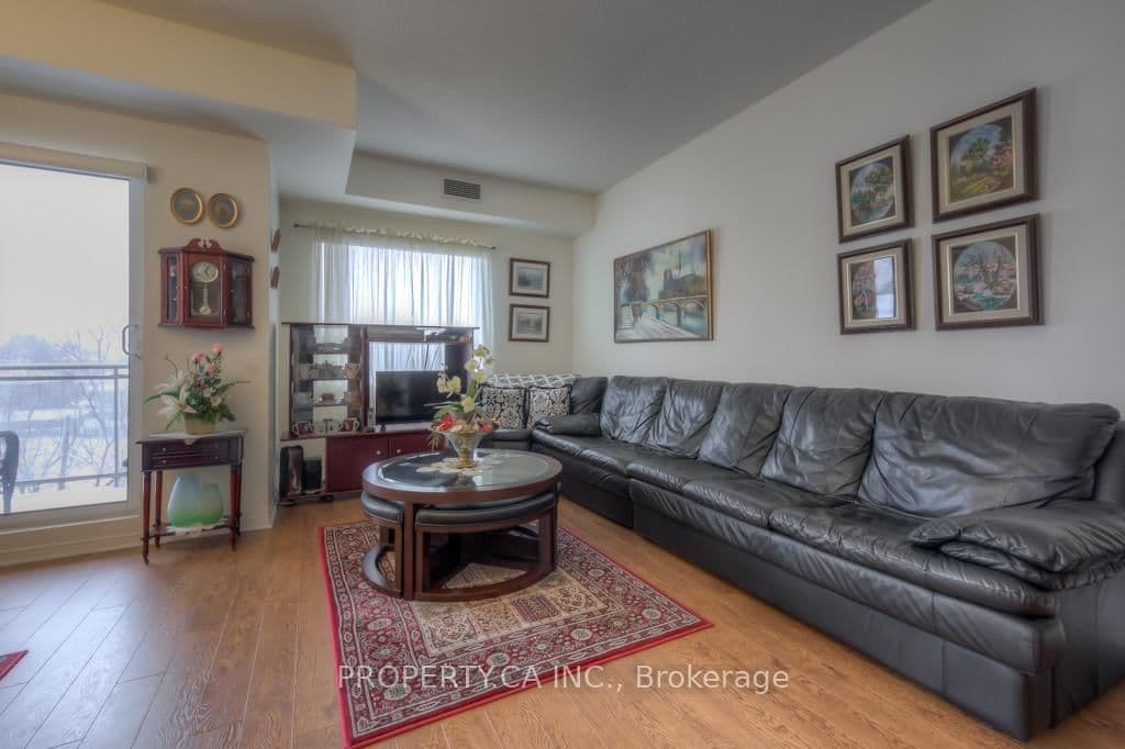 301 - 778 Sheppard Avenue, Toronto, ON — photo 3