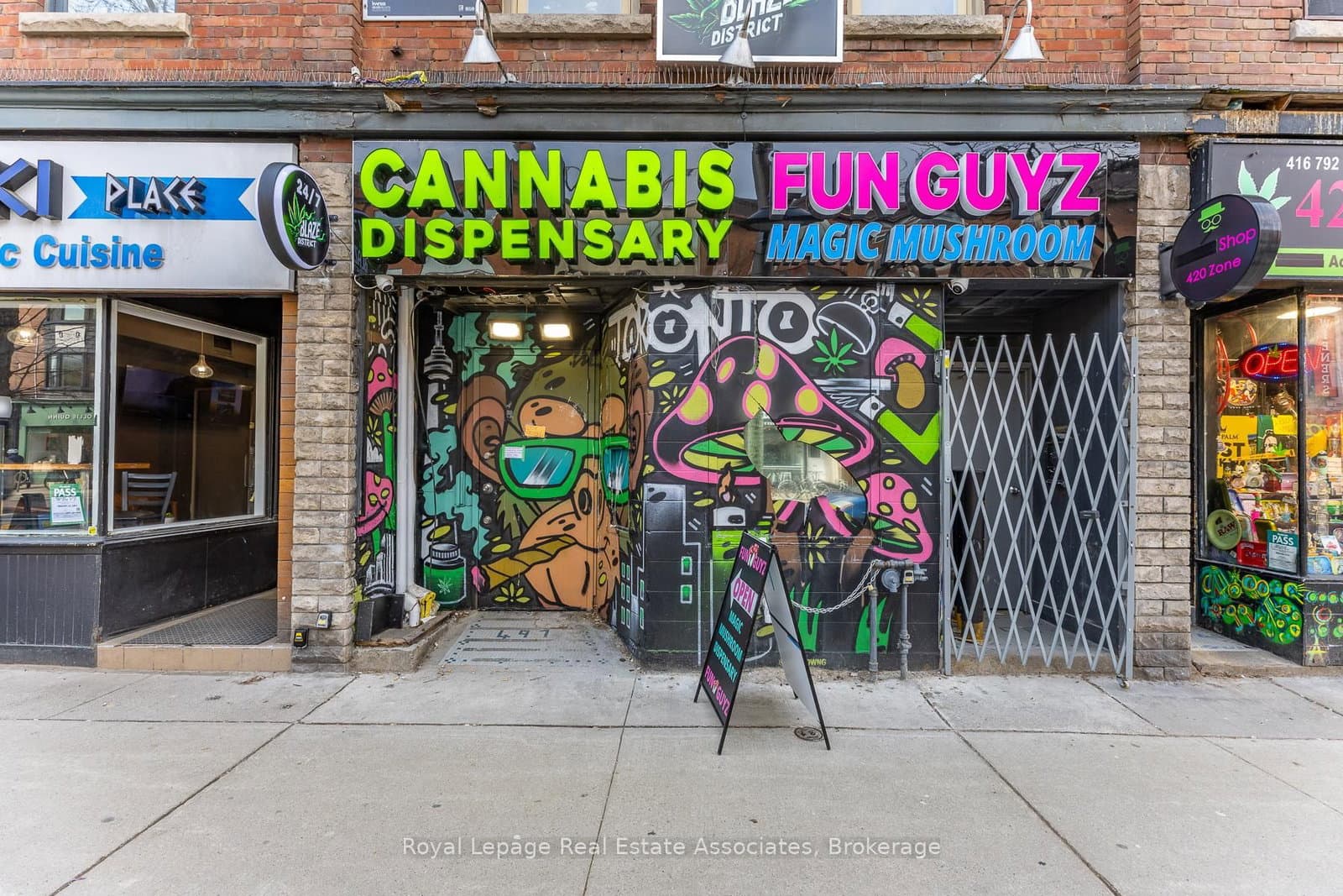 Main - 497 Bloor Street, Toronto, ON