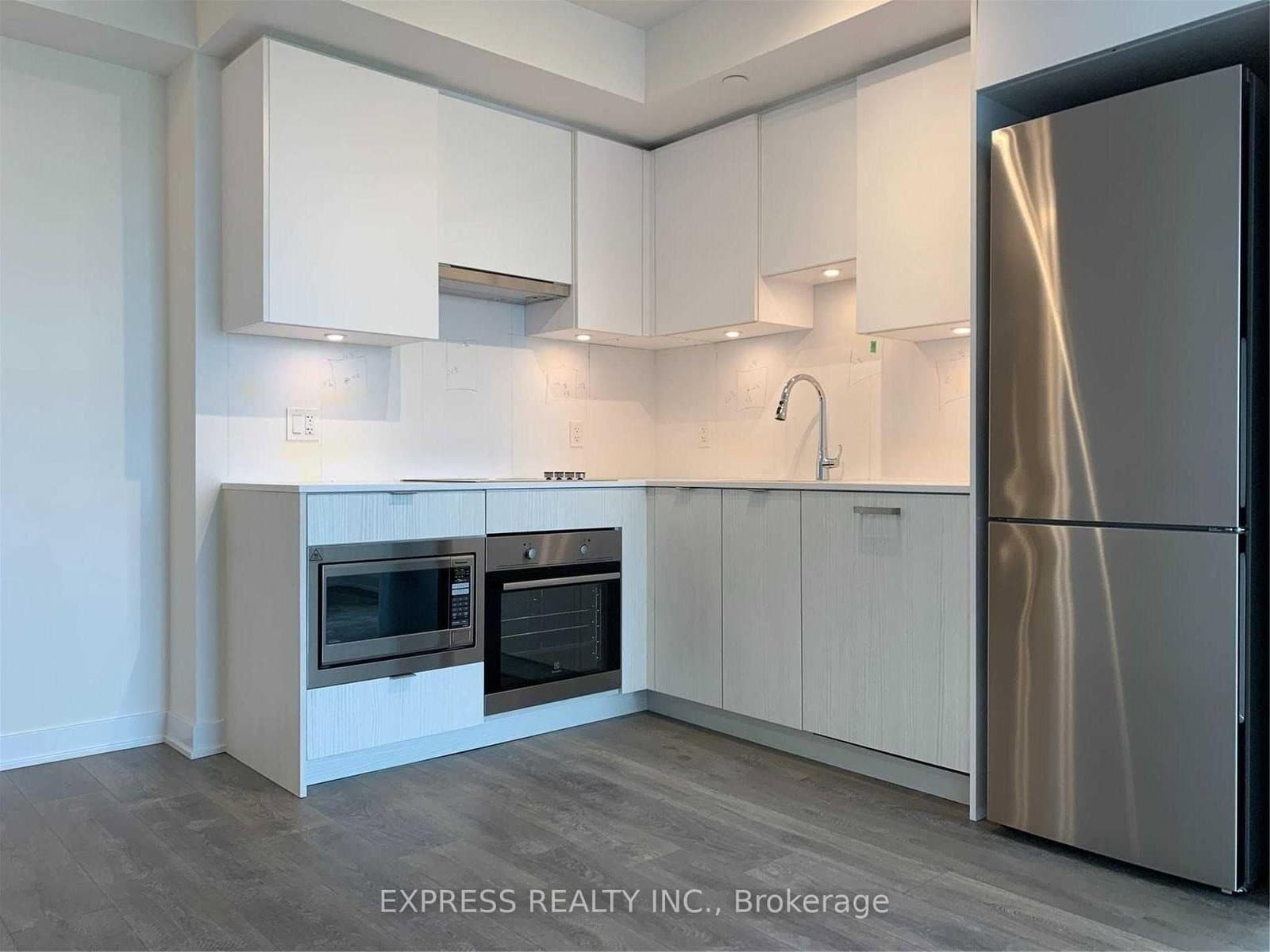 2212 - 195 Redpath Avenue, Toronto, ON — photo 2