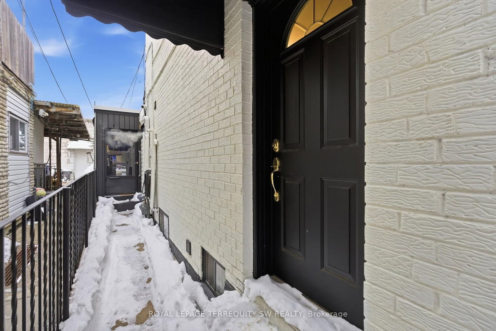 Bsmt - 497 Ossington Avenue, Toronto, ON — photo 3