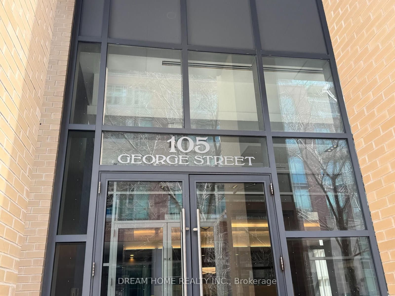 Lph2104 - 105 George Street, Toronto, ON — photo 3