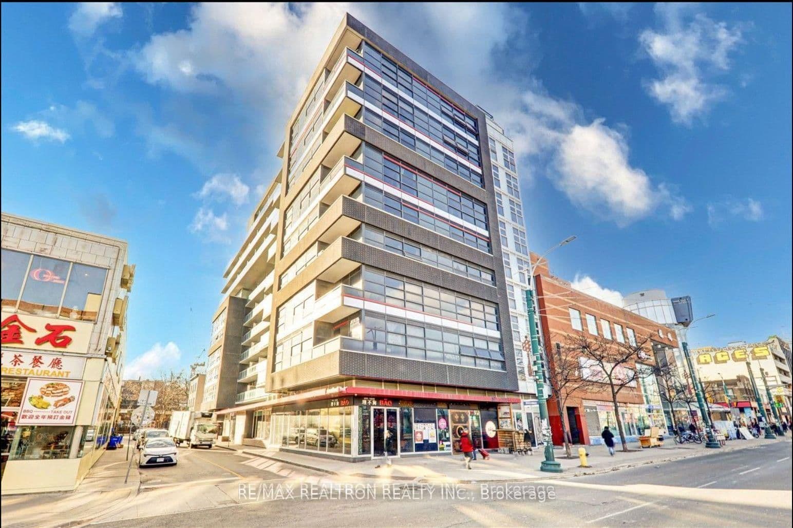 803 - 10 Willison Square, Toronto, ON