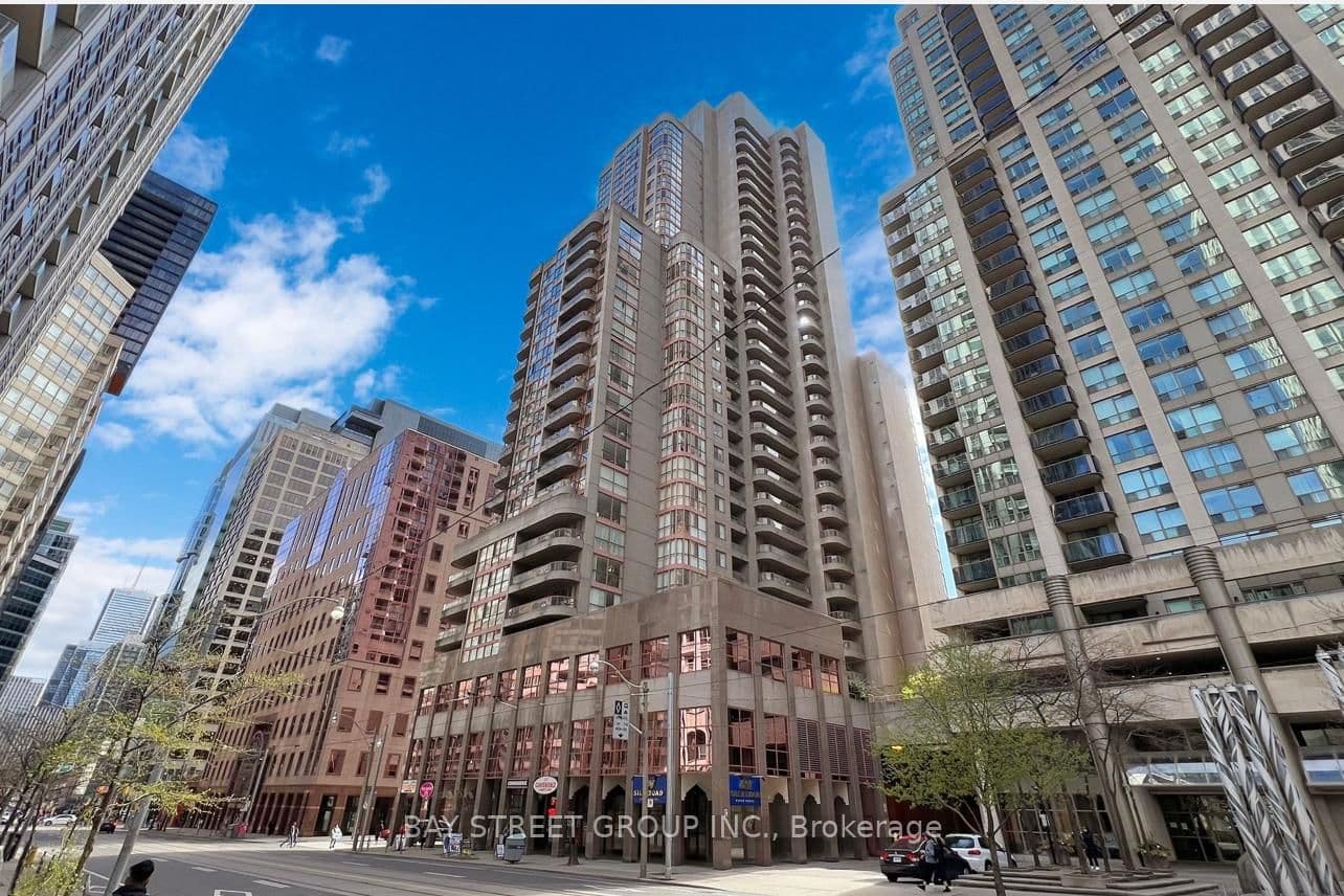 1910 - 736 Bay Street, Toronto, ON
