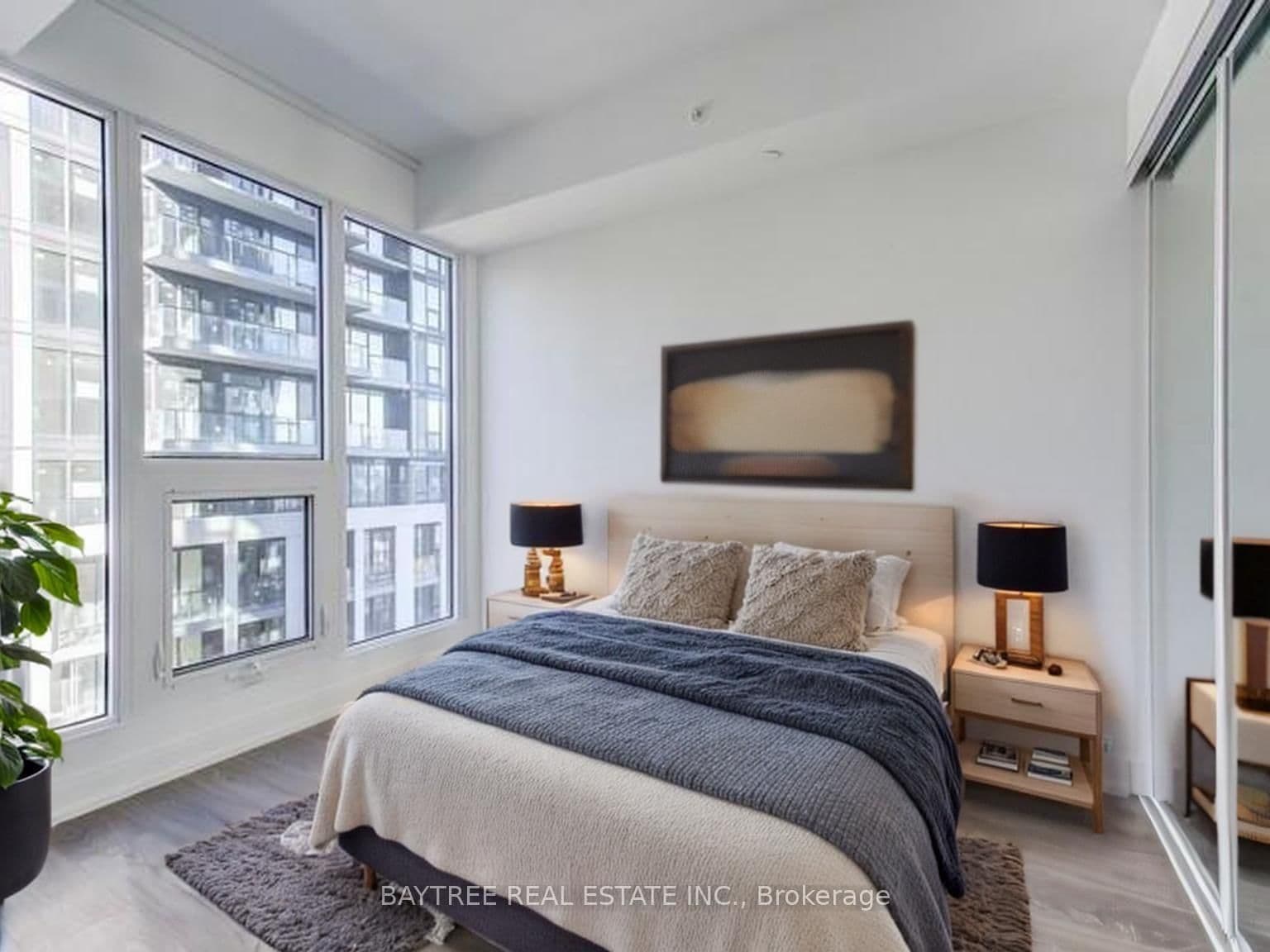 5612 - 181 Dundas Street, Toronto, ON — photo 2