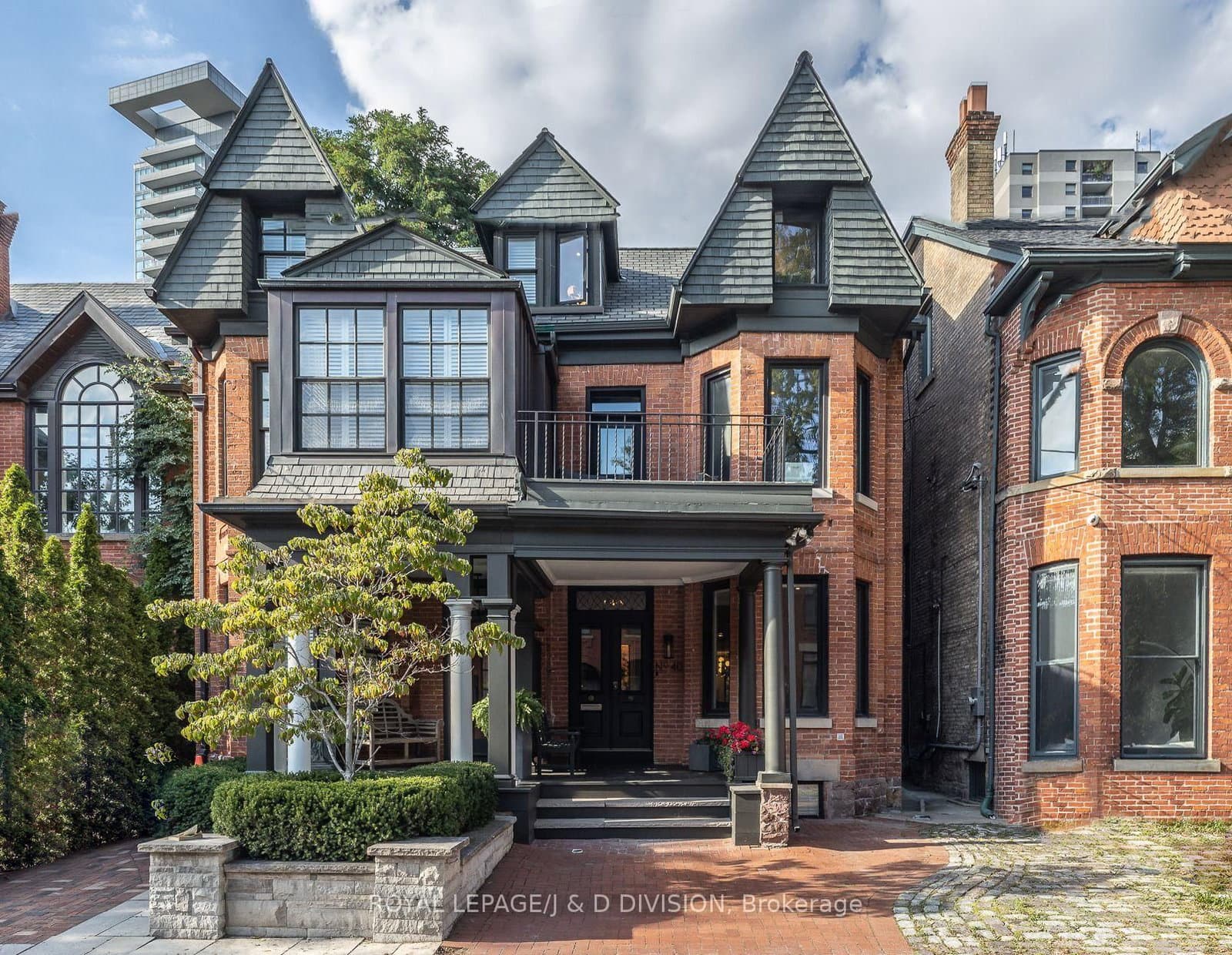 40 Bernard Avenue, Toronto, ON