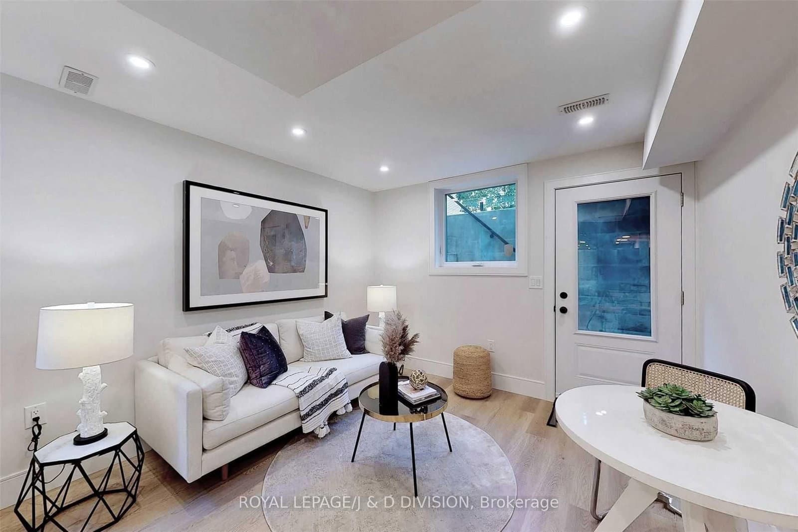 Lower - 26 Henderson Avenue, Toronto, ON — photo 3