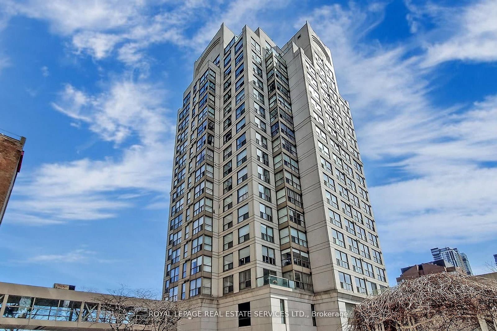 1705 - 298 Jarvis Street, Toronto, ON