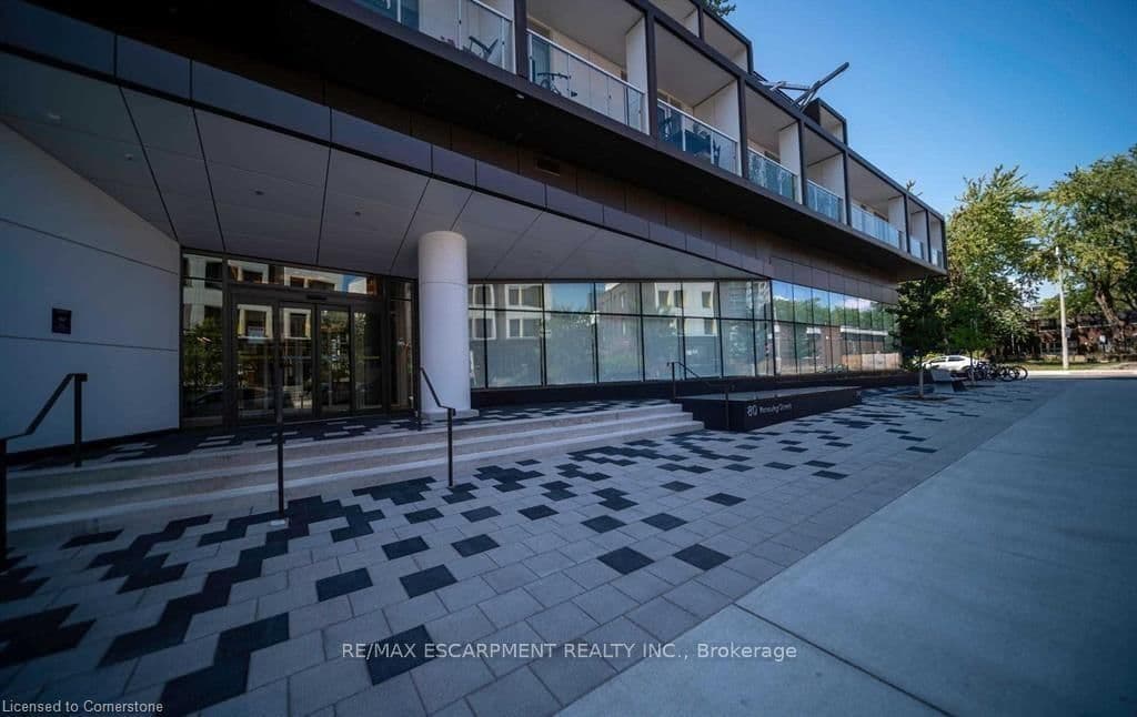 120 - 80 Vanauley Street, Toronto, ON — photo 2