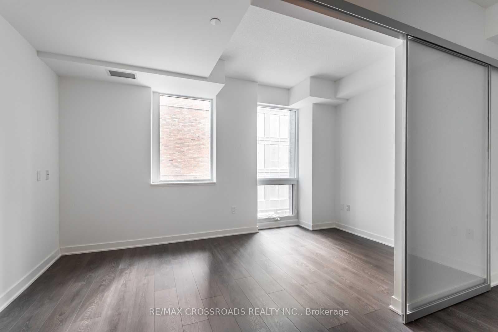 501 - 115 Blue Jays Way, Toronto, ON — photo 2