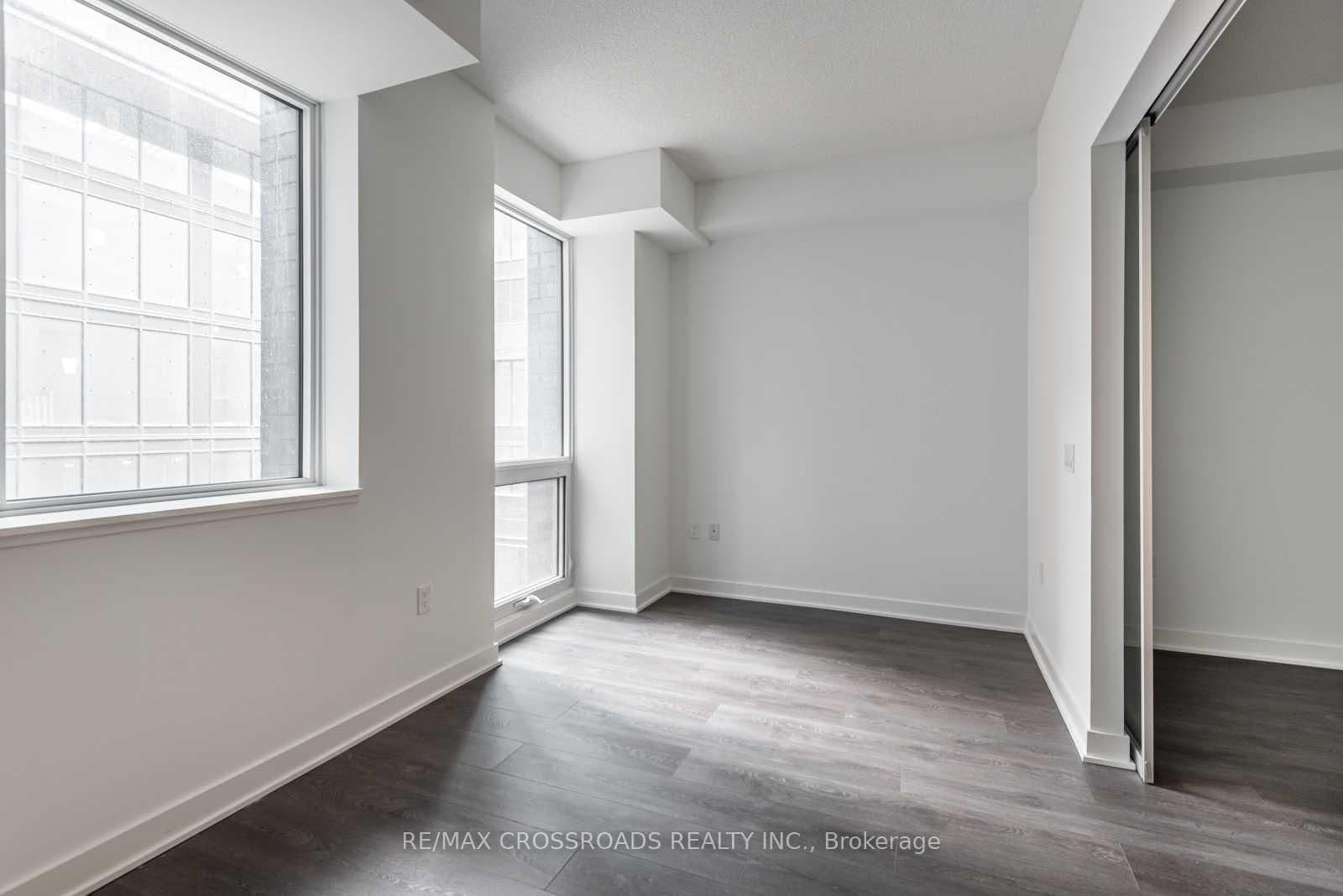 501 - 115 Blue Jays Way, Toronto, ON — photo 3