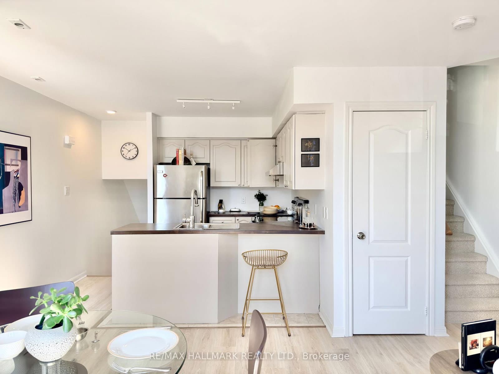 2705 - 27 Sudbury Street, Toronto, ON