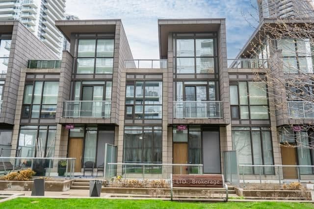 TH12 - 121 McMahon Drive, Toronto, ON