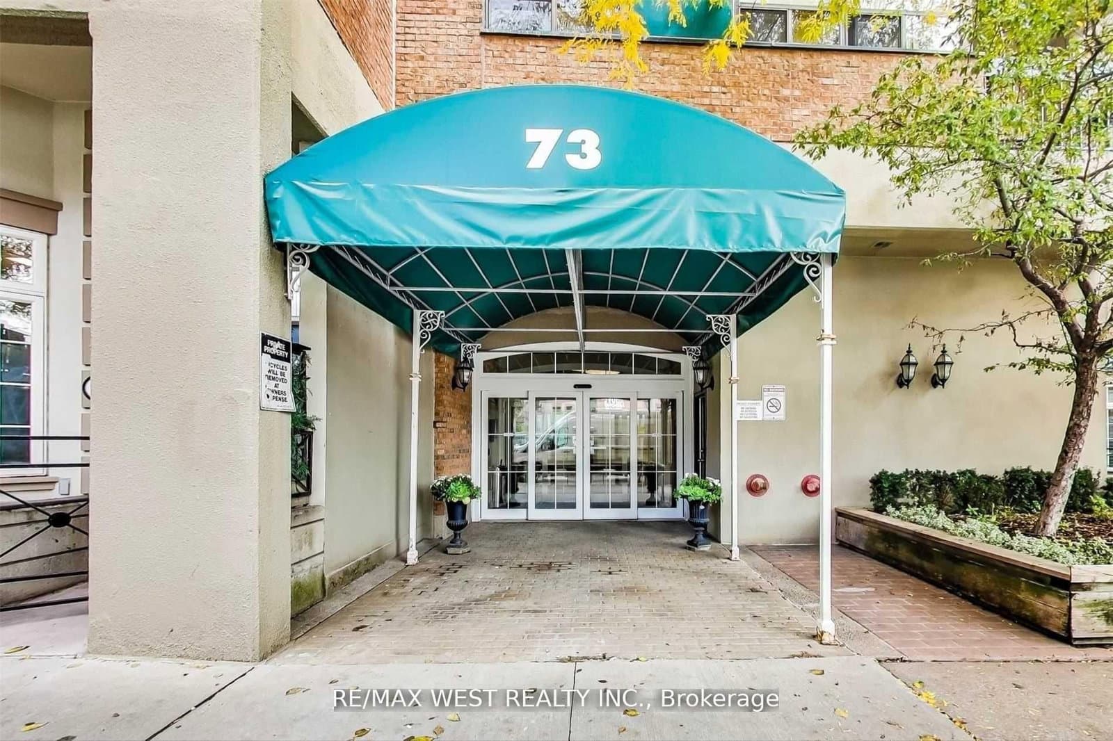 630 - 73 McCaul Street, Toronto, ON