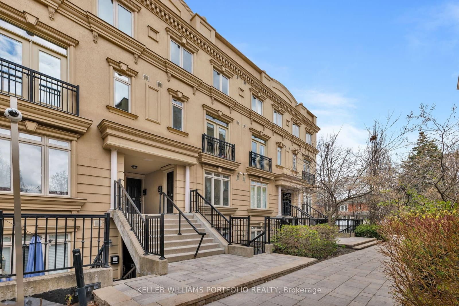 08 - 60 Carr Street, Toronto, ON