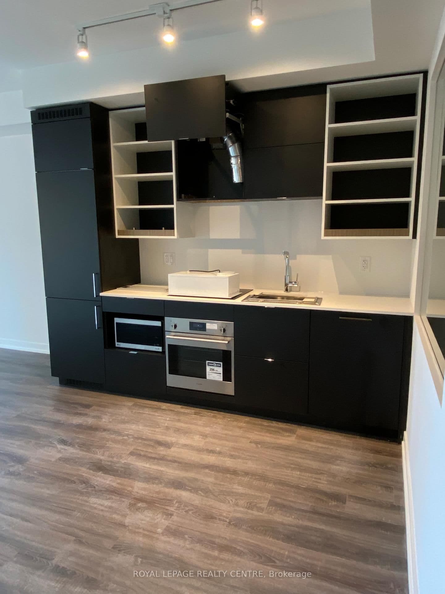 1114 - 20 Edward Street, Toronto, ON — photo 3