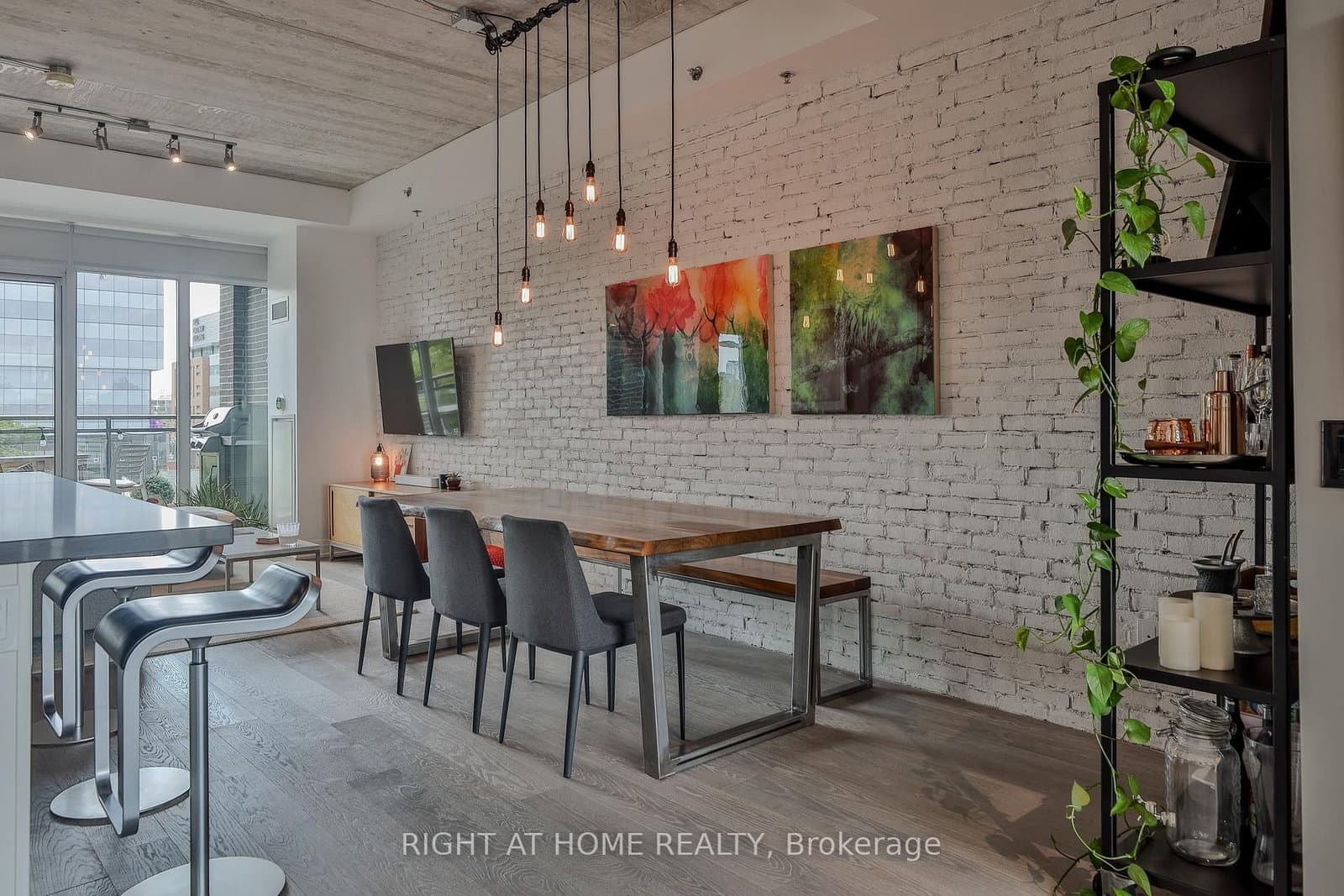 405 - 41 Ossington Avenue, Toronto, ON — photo 2