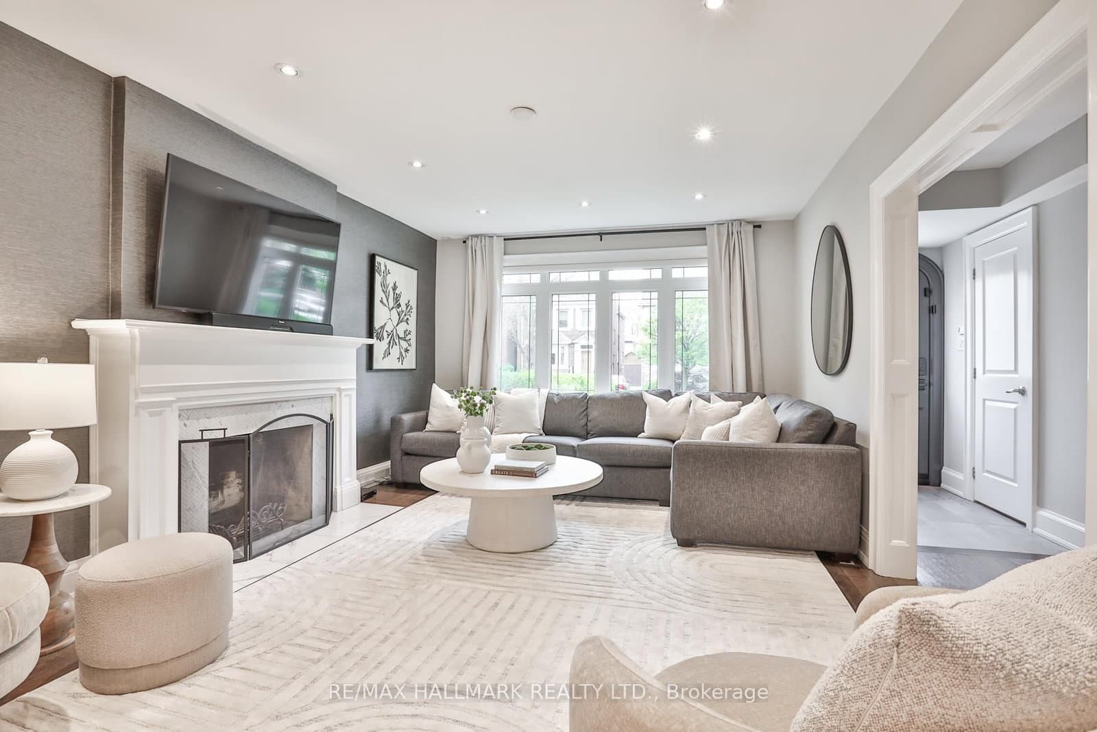 151 Chiltern Hill Road, Toronto, ON — photo 3