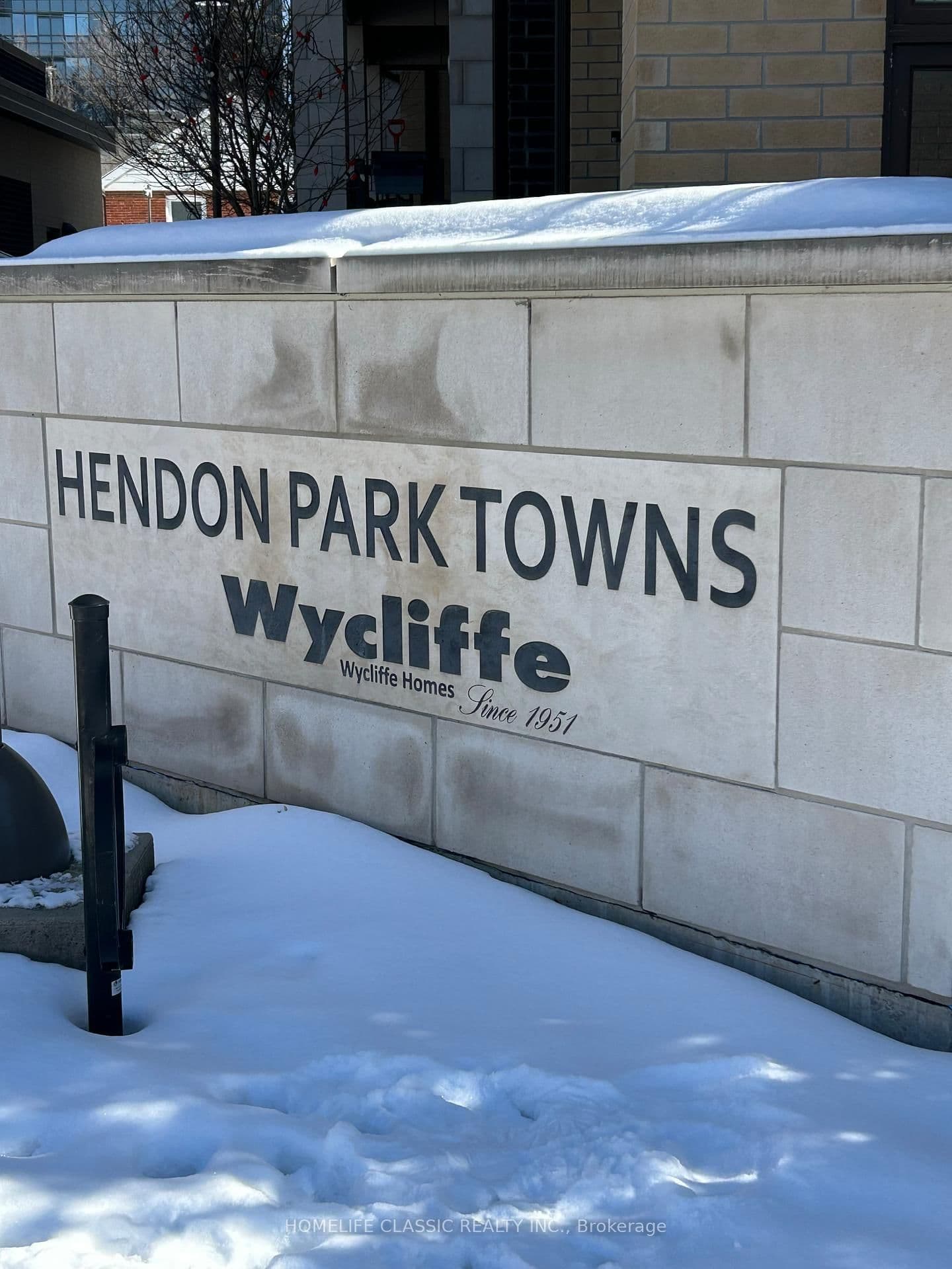 9 - 11 Eldora Avenue, Toronto, ON — photo 2