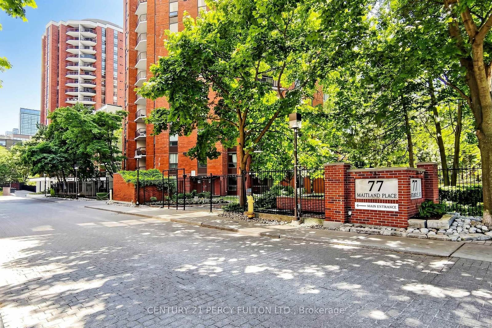 224 - 77 Maitland Place, Toronto, ON — photo 2
