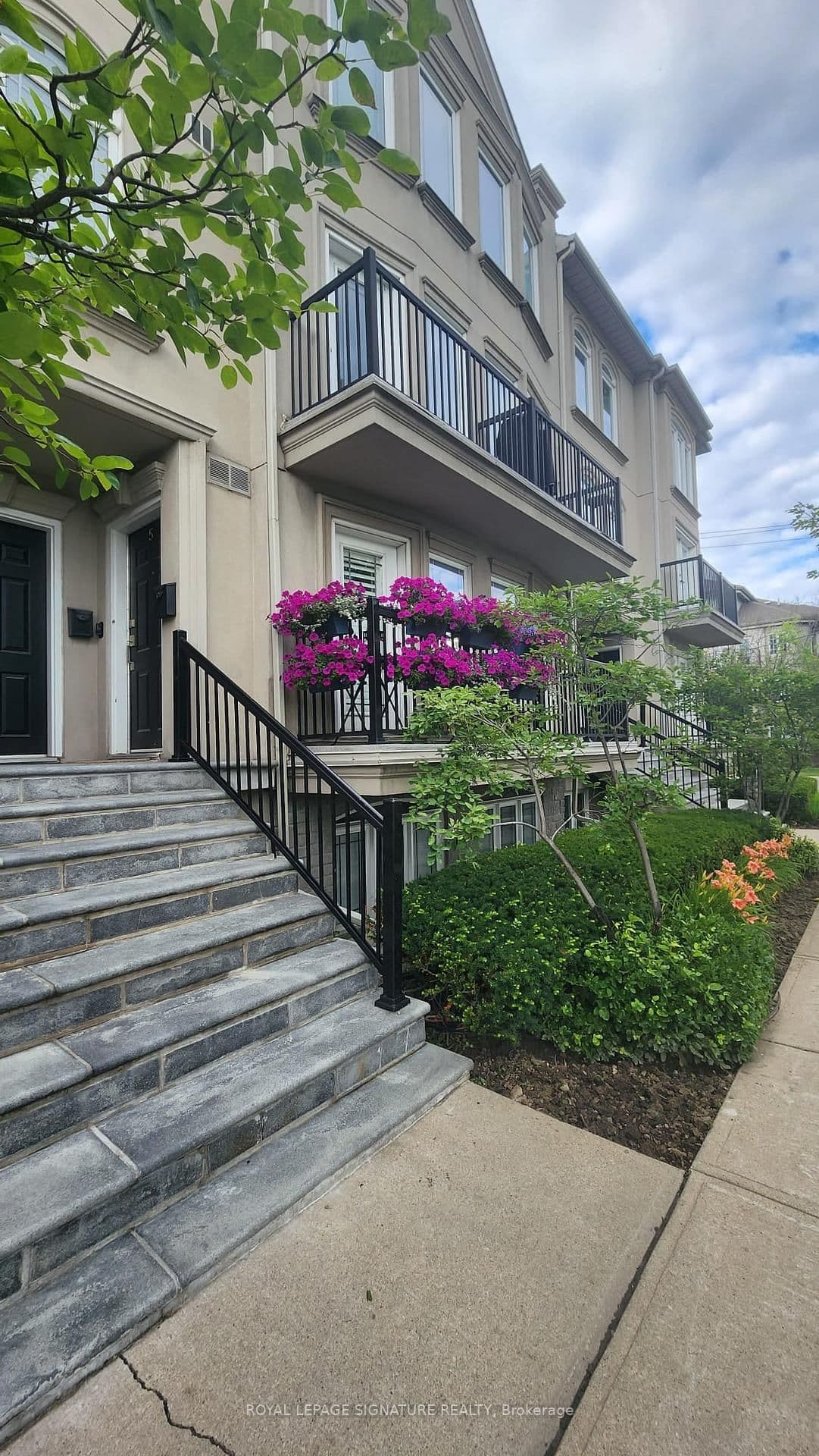 Th 5 - 118 Finch Avenue, Toronto, ON — photo 3