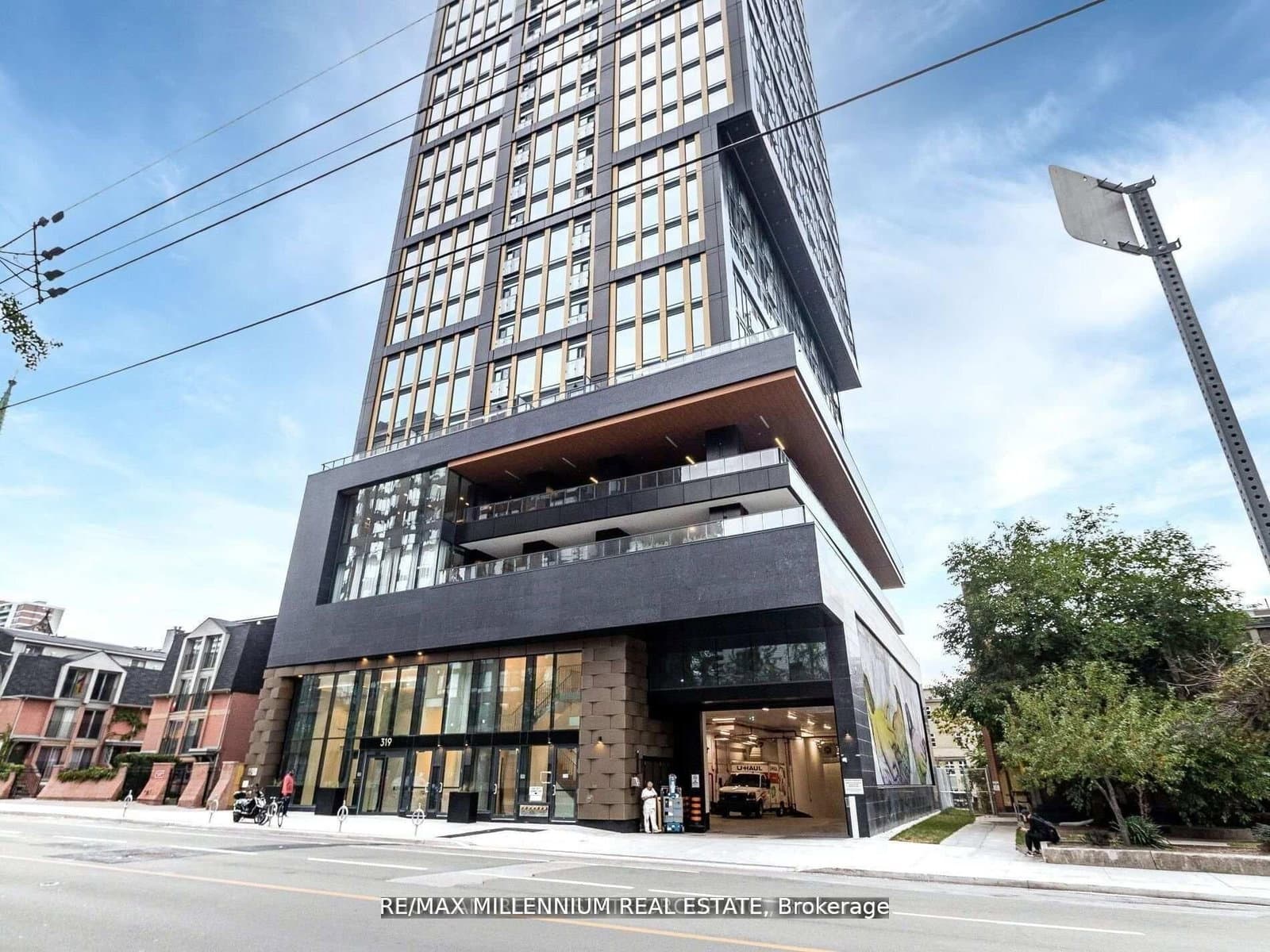 705 - 319 Jarvis Street, Toronto, ON