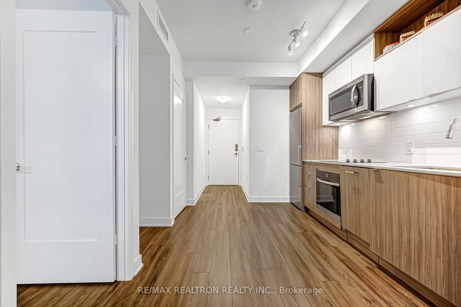 1439 - 135 Lower Sherbourne Street, Toronto, ON — photo 3