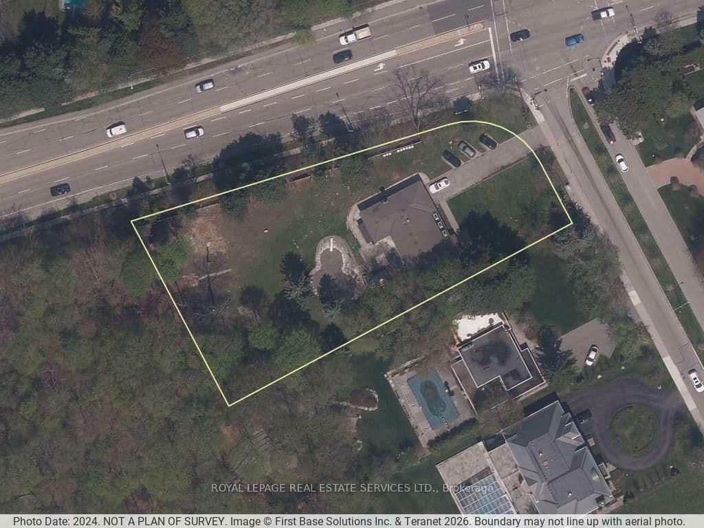 10 Silverdale Crescent, Toronto, ON