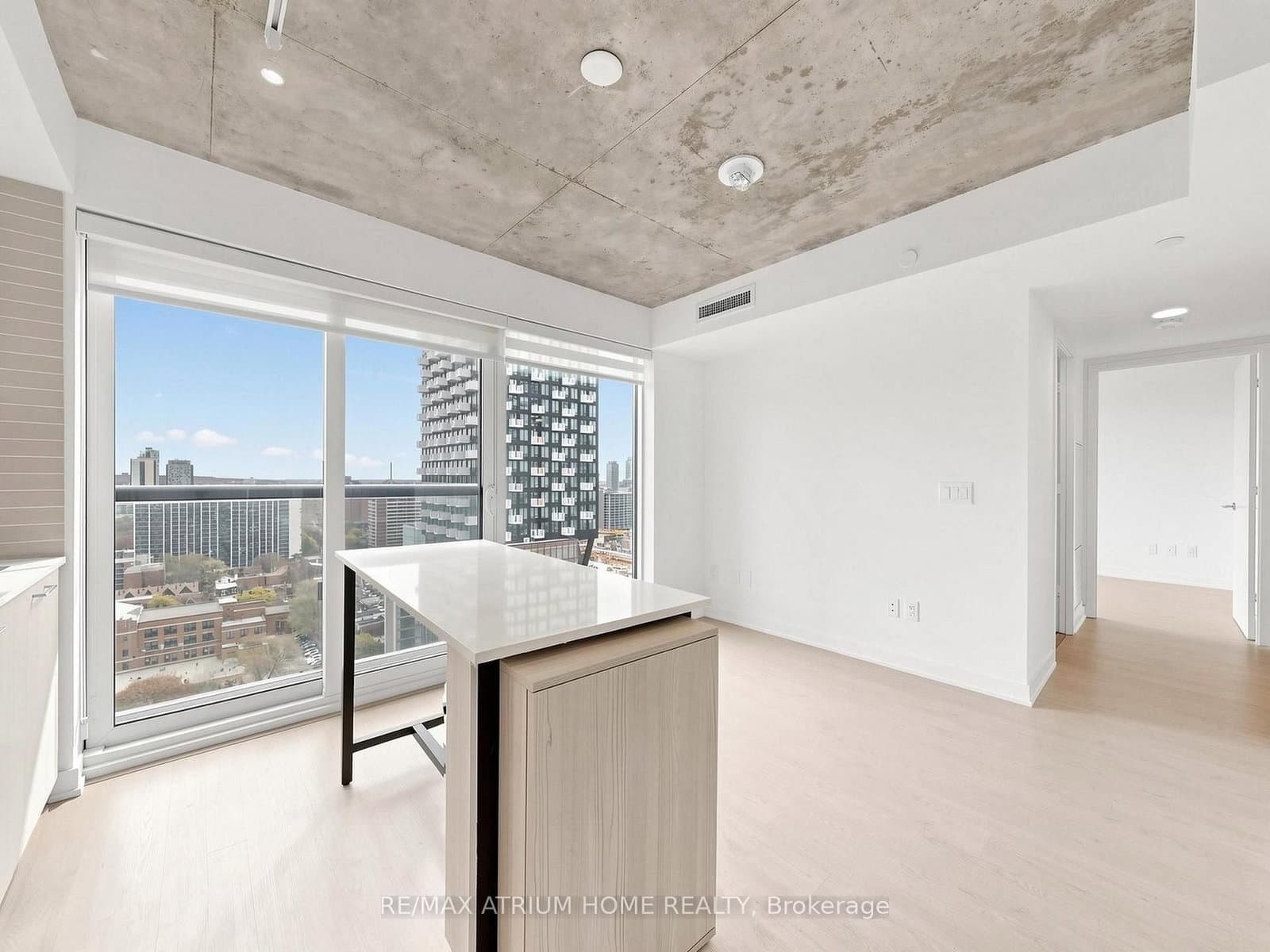 65 Mutual Street, Toronto, ON — photo 2