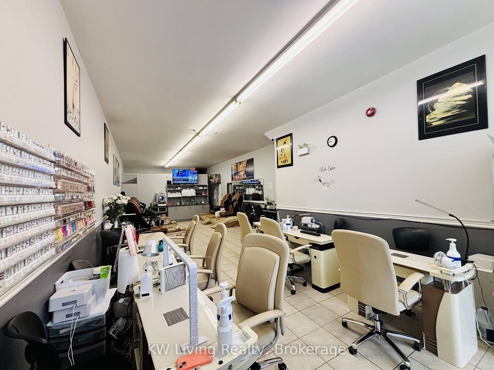 694 St Clair Avenue, Toronto, ON — photo 3